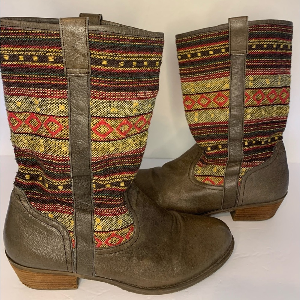 Steve Madden Aztec Mid Calf Boot Size 10M! #0038